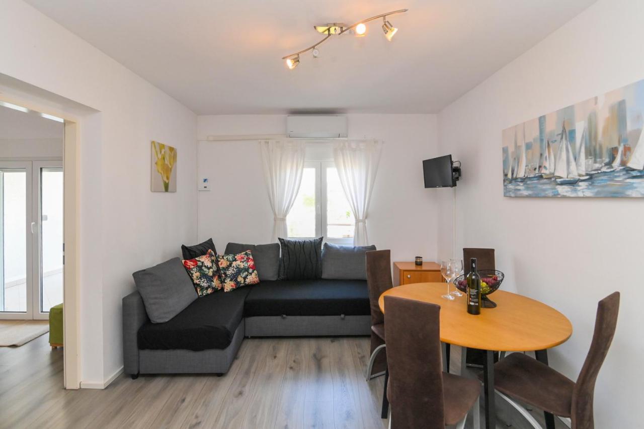 Apartments Basic Sveti Anton 88 Malinska Exterior foto